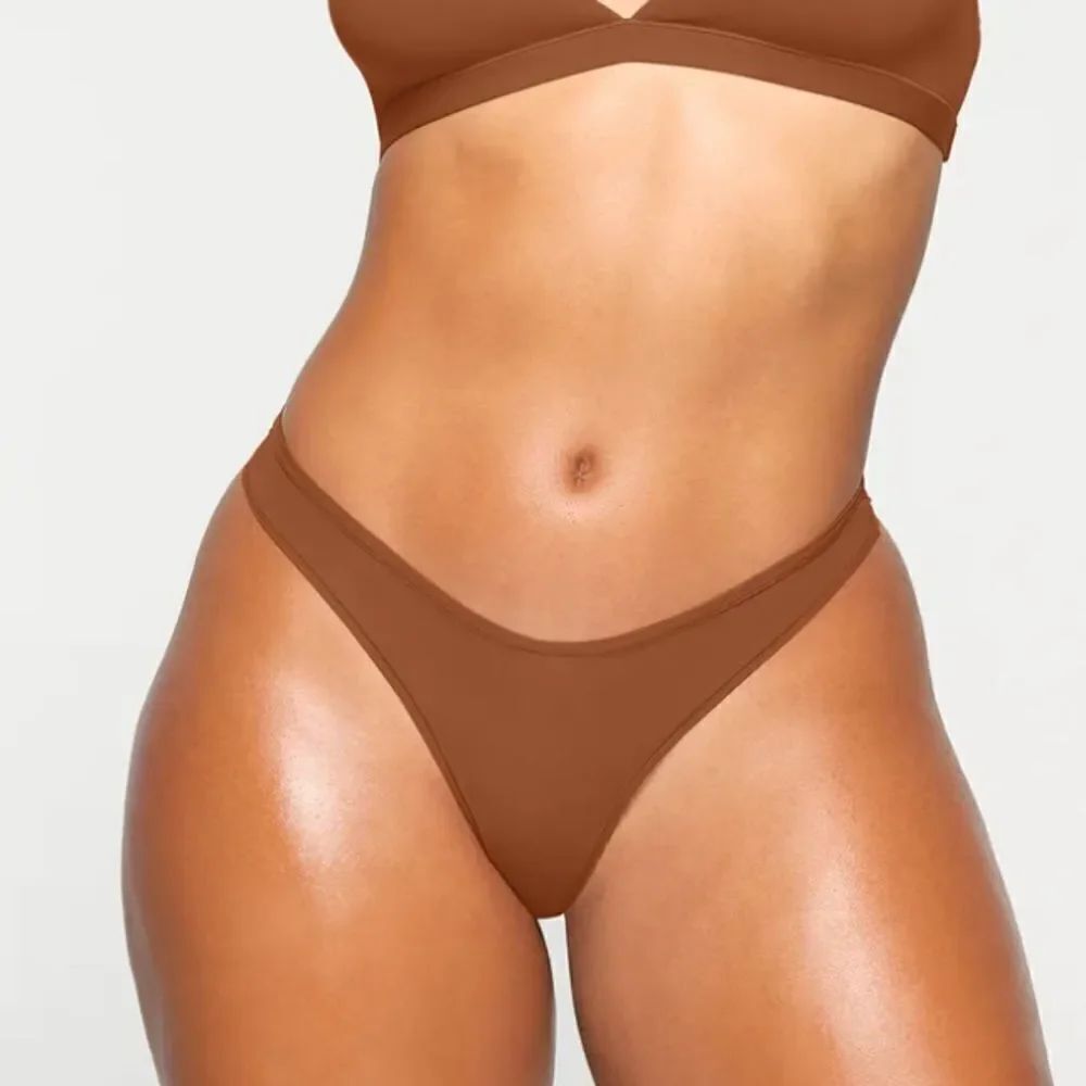 NWT SKIMS Fits Everybody Dipped Front Thong In Bronze Brown Underwear Panty